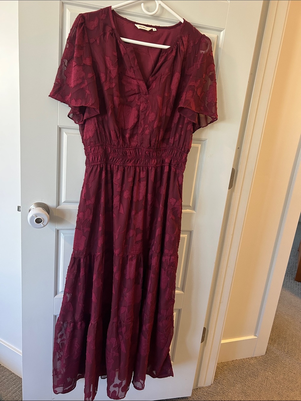 Floral Textured Maxi Dress in Burgundy - Elegant V-Neck with Smocked Waist